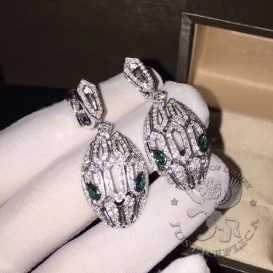 Bulgari Earrings Serpenti Emeralds pave Diamonds