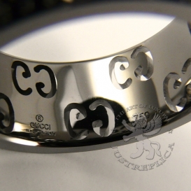 GUCCI Ring 132 diamonds