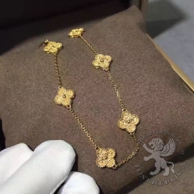 Van Cleef Arpels Bracelet Alhambra 6 motifs Gold