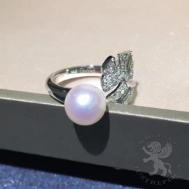 Chanel Ring Plume de Chanel