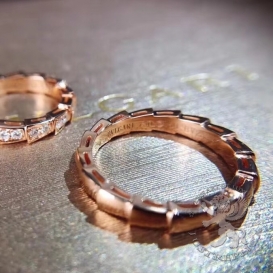 Bulgari Ring Serpenti wedding band