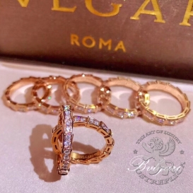 Bulgari Ring Serpenti wedding band 28D