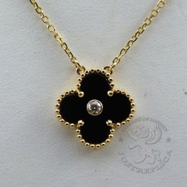 Van Cleef & Arpels Necklace Vintage Alhambra Onyx with diamond