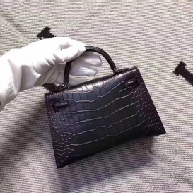 Hermes Kelly New 20cm Crocodile Matt Black