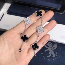 Van Cleef Arpels Bracelet Vintage Alhambra 5 motifs Onyx 24D
