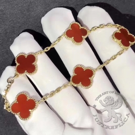 Van Cleef Arpels Bracelet Vintage Alhambra 5 motifs Carnelian