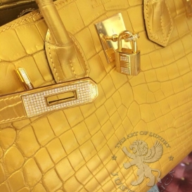 Hermes Birkin Crocodile Matt Niloticus 30cm Gold Pearl Gold Hardware with Diamonds