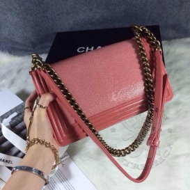 Chanel Boy Stingray 25cm Pink