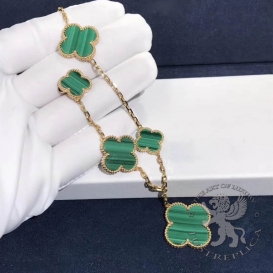 Van Cleef Arpels Bracelet Magic Alhambra 5 motifs Malachite