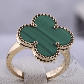 Van Cleef & Arpels Ring Alhambra Malachite