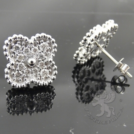 Van Cleef Arpels Earstuds Alhambra 24D 9mm