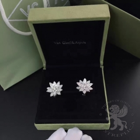 Van Cleef Arpels Earrings Lotus 62D small