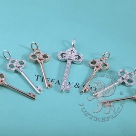 Tiffany Necklace Fleur de Lis Key Pendant