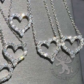 Tiffany Necklace 16 Diamonds 11mm