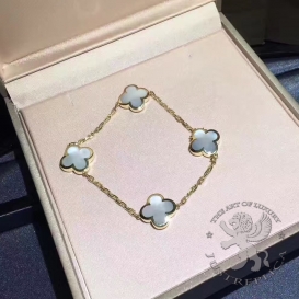 Van Cleef Arpels Bracelet Pure Alhambra 4 motifs MOP