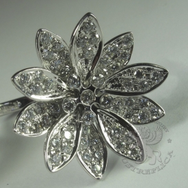 Van Cleef & Arpels Ring Lotus 92 diamonds