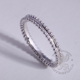 Van Cleef & Arpels Ring Perlee Large