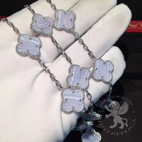 Van Cleef Arpels Bracelet Vintage Alhambra 5 motifs Chalcedony