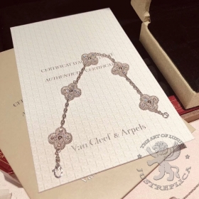 Van Cleef Arpels Bracelet Vintage Alhambra 5 motifs 60D
