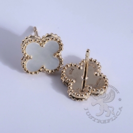 Van Cleef Arpels Earstuds Alhambra MOP 9mm