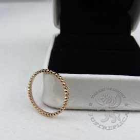 Van Cleef & Arpels Ring Perlee Medium
