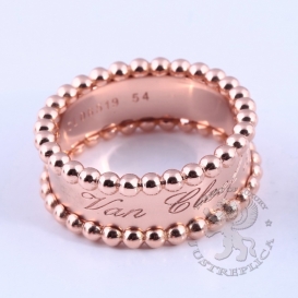 Van Cleef & Arpels Ring Perlee Signature