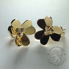 Van Cleef Arpels Earrings Frivole 6D large