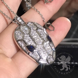 Bulgari Necklace Serpenti sapphire pave Diamonds