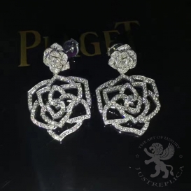 Piaget Earrings D300