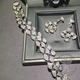 Bulgari Bracelet Divas Dream full pave Diamonds